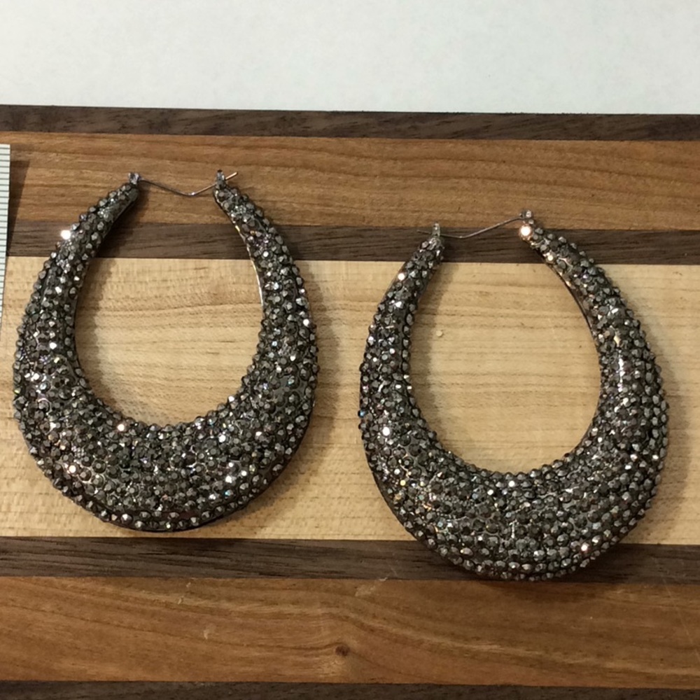 Gorgeous metallic gray hoop earrings new